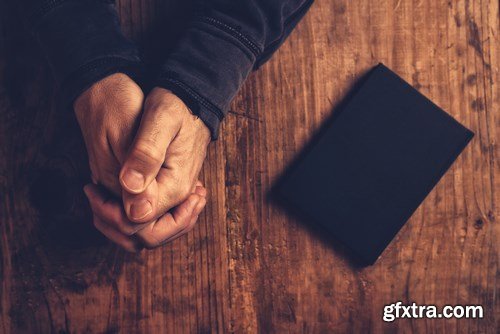 Christian bible and prayer - 7xUHQ JPEG Photo Stock