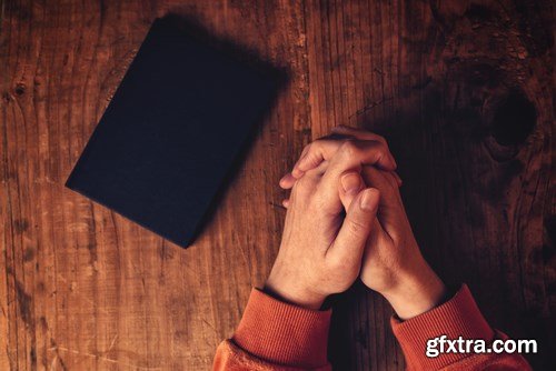 Christian bible and prayer - 7xUHQ JPEG Photo Stock