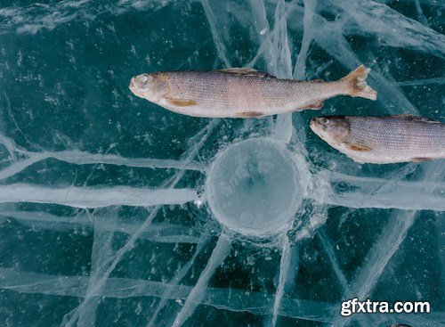 Winter fishing - 24 UHQ JPEG