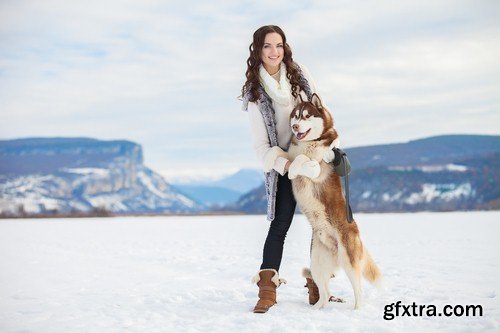 Girl plays with a Husky - 14 UHQ JPEG