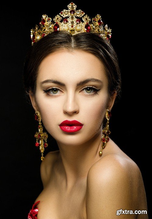 Girl in jewelry - 5 UHQ JPEG