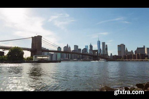 Brooklyn Bridge and Manhattan - Stock Footage