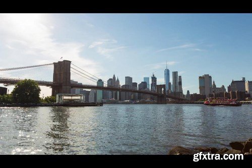 Brooklyn Bridge and Manhattan - Stock Footage