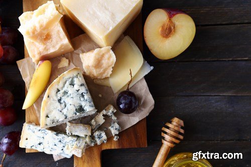 Different cheeses varieties - 76xUHQ JPEG