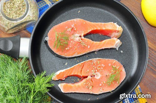 Raw salmon filet, stake and sushi - 83xUHQ JPEG