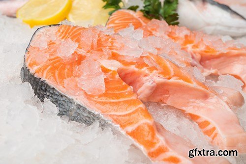 Raw salmon filet, stake and sushi - 83xUHQ JPEG