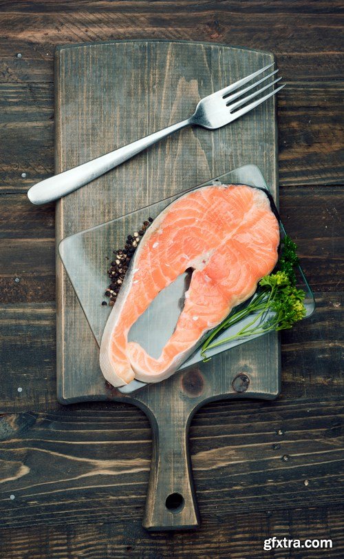 Raw salmon filet, stake and sushi - 83xUHQ JPEG