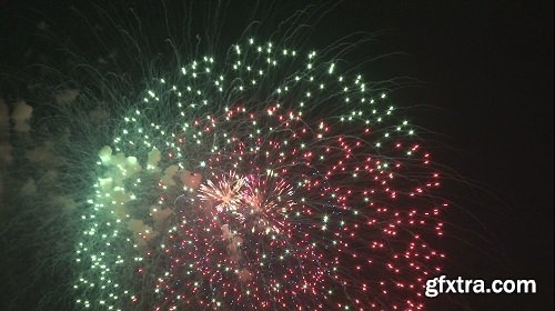 Red and green fireworks in dc