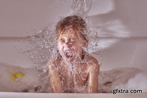 Child bathing - 5 UHQ JPEG