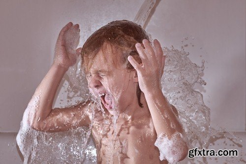 Child bathing - 5 UHQ JPEG