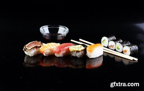 Sashimi and sushi set, 15 x UHQ JPEG