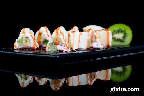 Sashimi and sushi set, 15 x UHQ JPEG