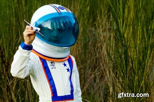 Collection astronaut space wanderer dream conceptual illustration space suit helmet other planet 24 HQ Jpeg