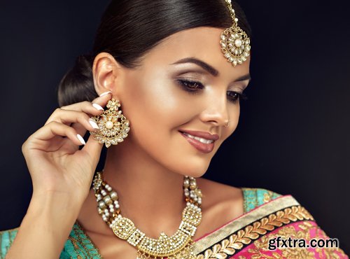 Beautiful Indian girls in traditional clothes, beautiful make-up, women with beautiful jewelry