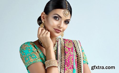 Beautiful Indian girls in traditional clothes, beautiful make-up, women with beautiful jewelry