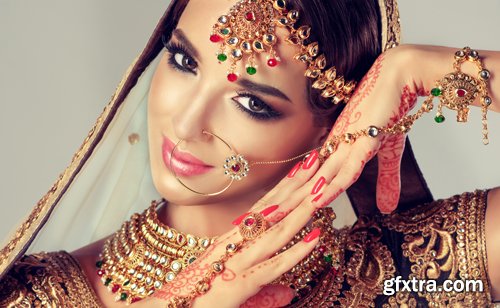 Beautiful Indian girls in traditional clothes, beautiful make-up, women with beautiful jewelry