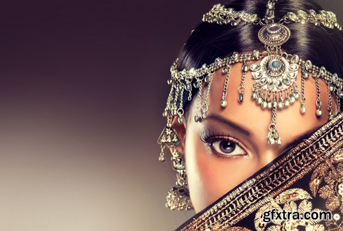 Beautiful Indian girls in traditional clothes, beautiful make-up, women with beautiful jewelry