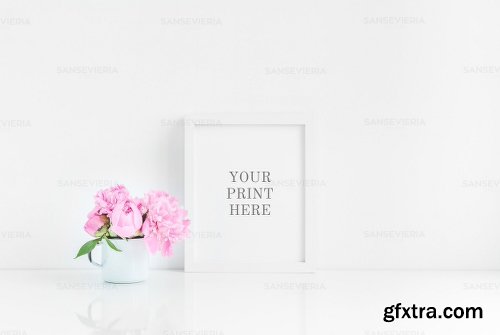 CreativeMarket Bundle - Frame mock up peonies vol.1 1996324