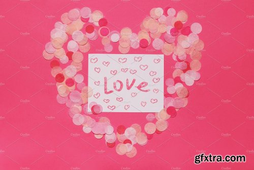 CreativeMarket VALENTINE\'S DAY BUNDLE 2235417