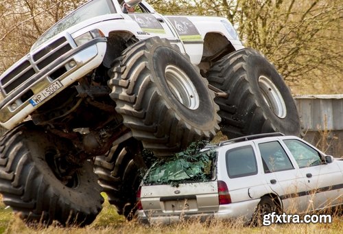 Monster truck lorry car on big wheels bigfoot 25 HQ Jpeg