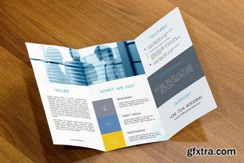 Premium Flyer Mockups