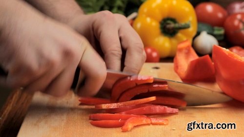 Cutting peppers tracking shot prores