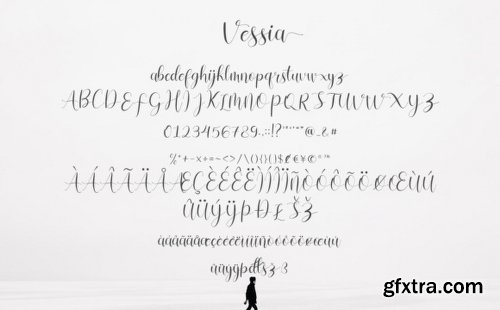 Vessia Script Font