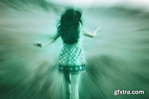 GraphicRiver - Zoom Blur Photoshop Action 19847360