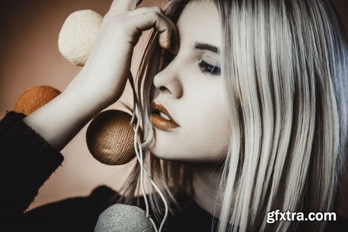 CreativeMarket - 77 Glamour Lightroom Presets 3819868