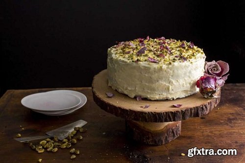 Food Photography: Using Strobes with a Cake by Andrew Scrivani
