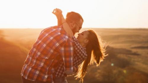 Udemy - How To Find The One 4-Steps To Select The Right Relationship