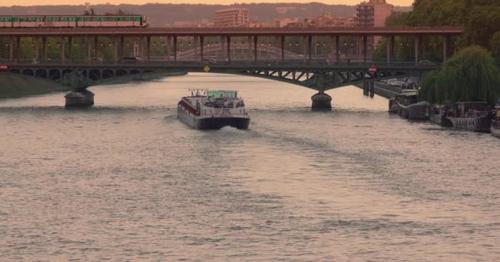 Barges on the Evening Seine and Bridges - ESD843Z