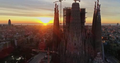 Sagrada Familia Temple in Barcelona, Spain - H4ANZES