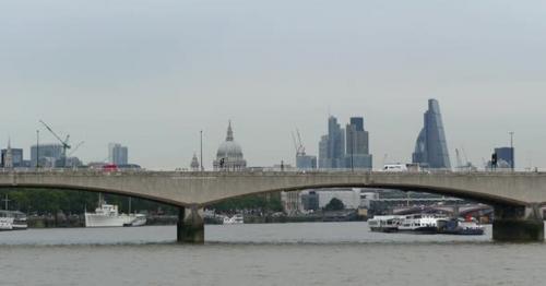 London City - Waterloo Bridge and St.Paul's Cathedral - GE62R4B