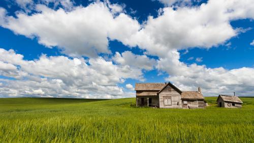 Lynda - Enhancing a Photograph in Photoshop: Abandoned Farmhouse - 123556