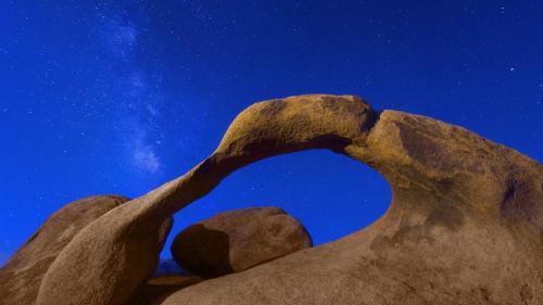 Lynda - Landscape Photography: California's Mobius Arch - 183105