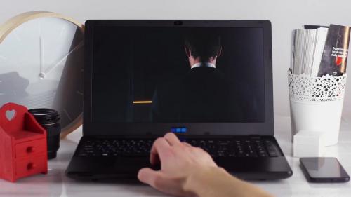 Mock-Up Real Footage Laptop - 13687476