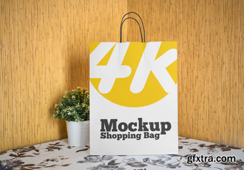 shopping-paper-bag-psd-mockup_77323-151