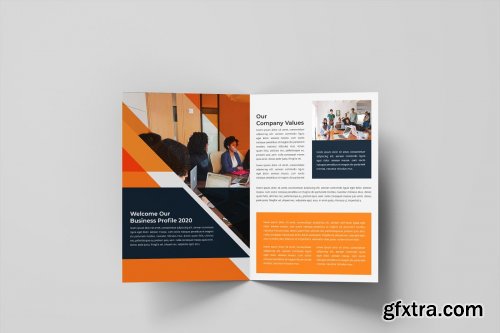 CreativeMarket - Modern company brochure template 4621510