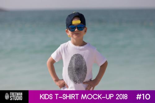 Kids T-shirt Mock-up Premium PSD