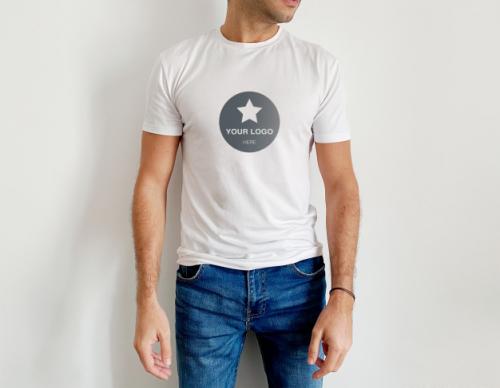 Mockup White Men's T Shirt Premium PSD