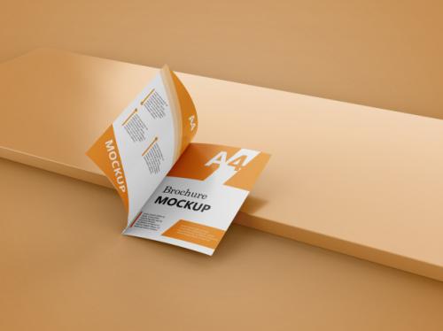 Brochure Mockup Premium PSD