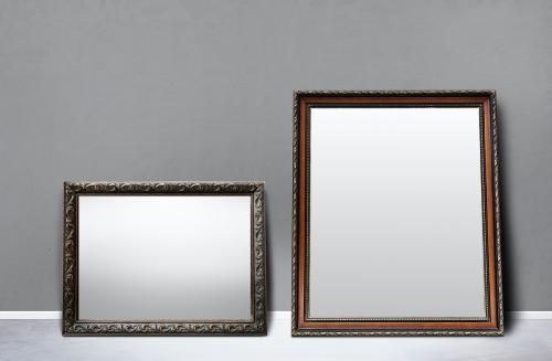 Frame mockup on a gray wall - 585994