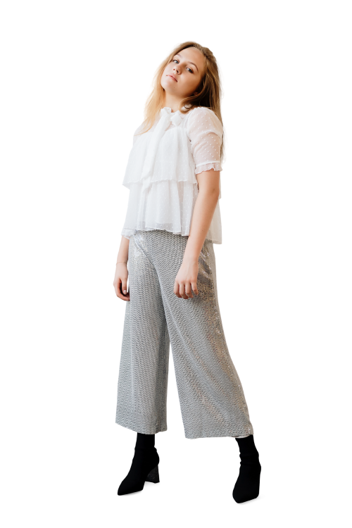 Blonde woman in a white top transparent png - 2035032