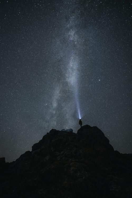 Beautiful milky way on the night sky - 2047624