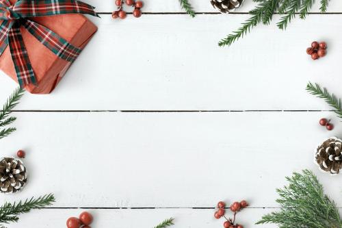 Christmas decorations on table background mockup - 520187