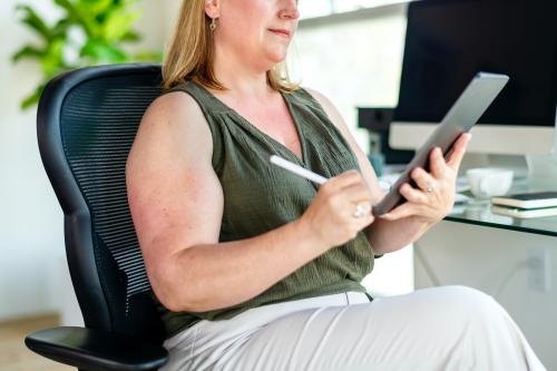 Woman at the doctors office - 2194686