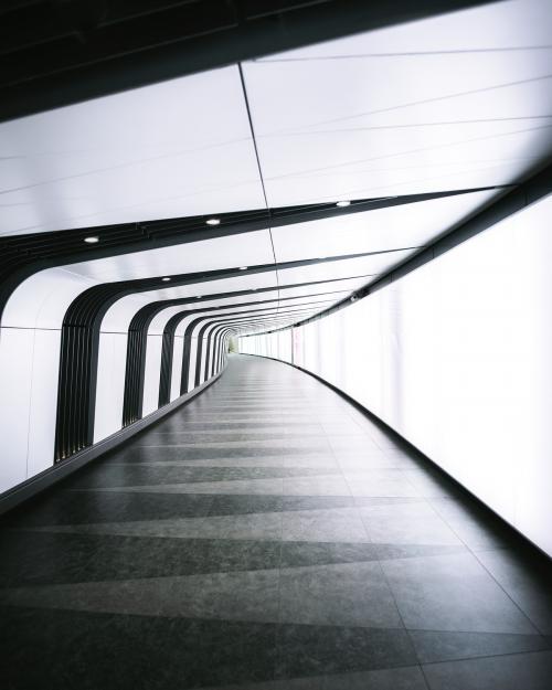 The Kings Cross tunnel empty - 2047702