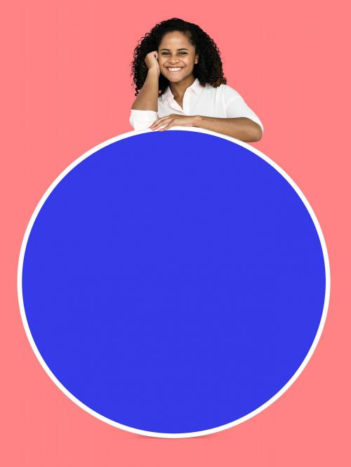 Young woman with a blank circle - 493134