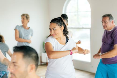 People dancing in a fitness class - 2194612